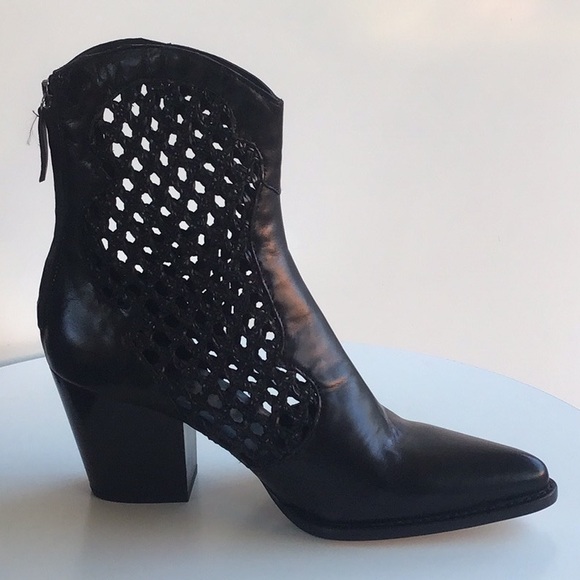 Rare Zara western cowboy open weave pointy heeled black ankle boots - Picture 6 of 16